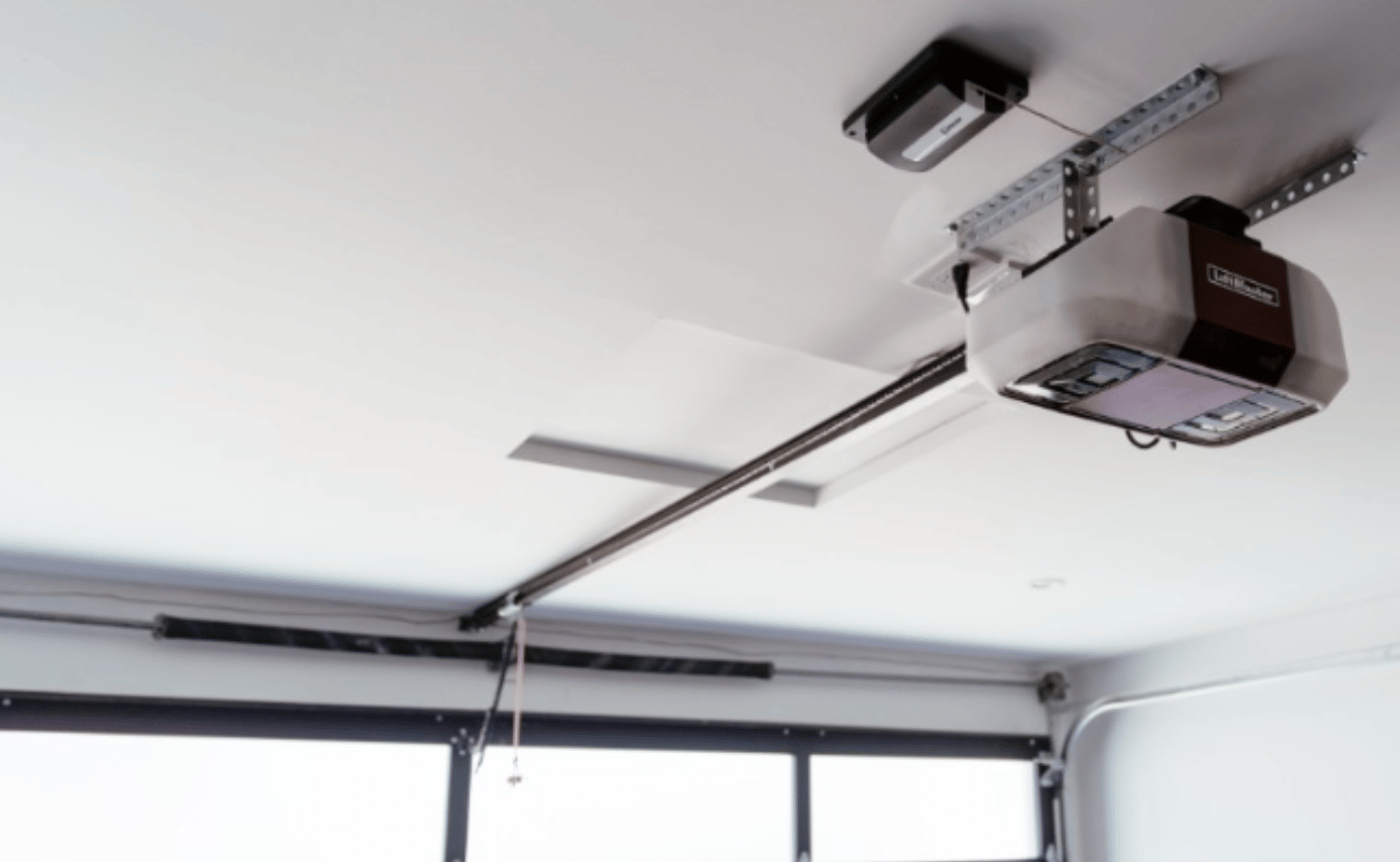 Garage door opener in Sacramento